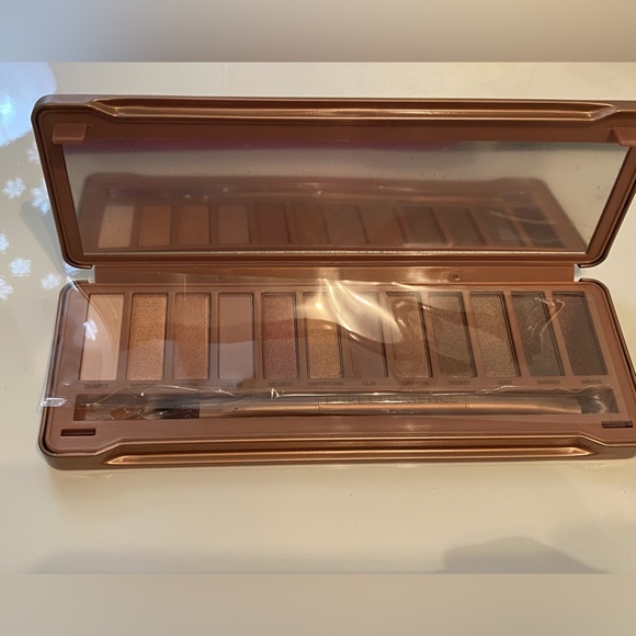 Pure Cosmetics Buff Collection Palette NEW - Picture 7 of 9